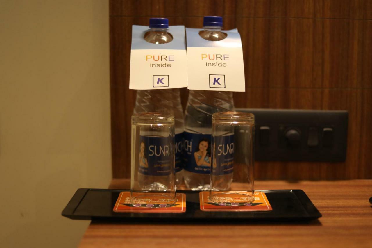 Kyriad Hotel Solapur By Othpl מראה חיצוני תמונה