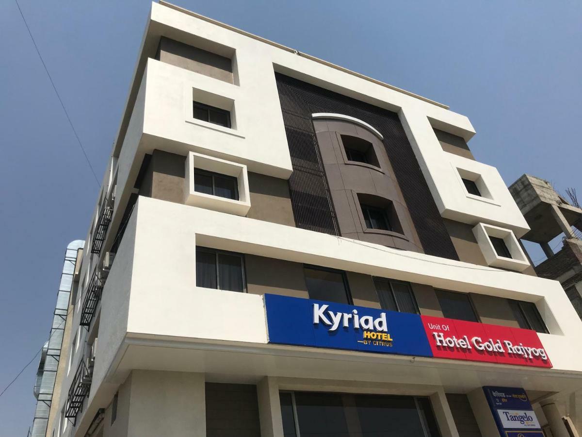 Kyriad Hotel Solapur By Othpl מראה חיצוני תמונה