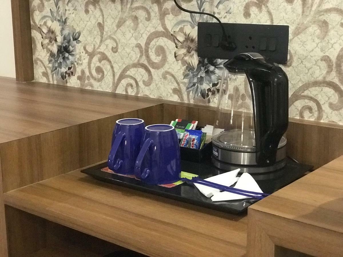 Kyriad Hotel Solapur By Othpl מראה חיצוני תמונה